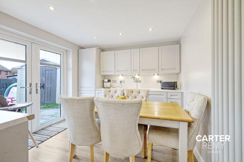 26 Lapwin Close, East Tilbury, Tilbury, RM18 8FH
