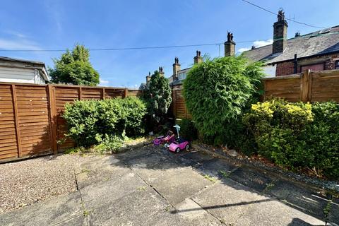 2 bedroom semi-detached house for sale, Mount Street, Cleckheaton, West Yorkshire, BD19