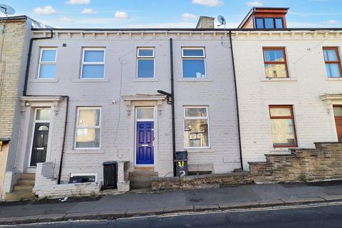 4 bedroom terraced house for sale, Lister Lane, Halifax HX1