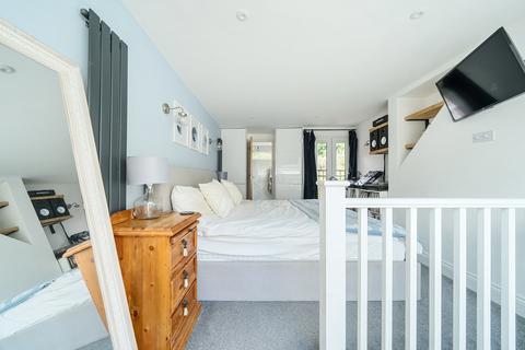 23 Eashing Lane, Godalming, GU7 2JZ