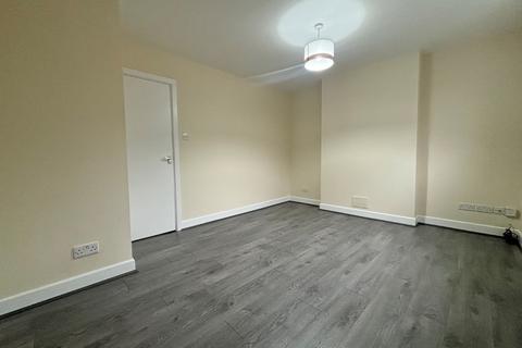 1 bedroom flat to rent, High Street Wake Green Road, BIRMINGHAM, West Midlands, B13