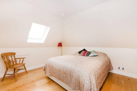 3 bedroom flat for sale, Teignmouth Road, Mapesbury Estate, London, NW2