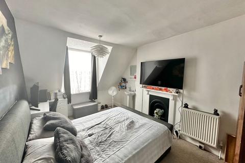 20 Bampfylde Road, Torquay, TQ2 5AR