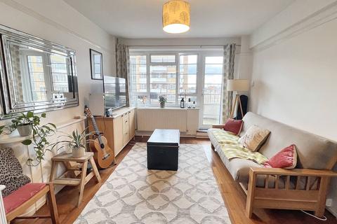 1 bedroom flat for sale, Brixton Hill, London SW2