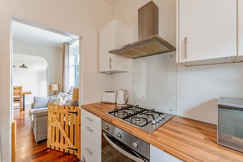 46 Ardmay Crescent, Glasgow, G44 4PS