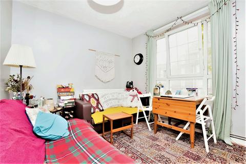 3 bedroom flat to rent, Weston Street Southwark SE1