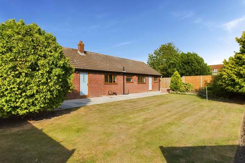 2 bedroom detached bungalow for sale, High Road, Diss IP22