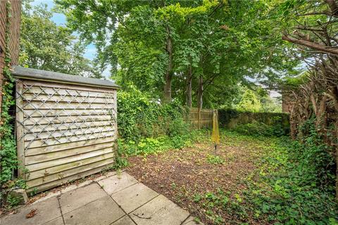 30 May Tree Close, Winchester, SO22 4JE