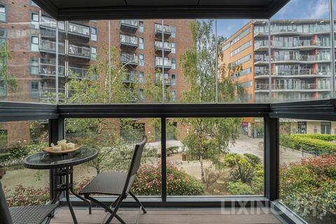 1 bedroom apartment to rent, Surrey Quays Road, Canada Water, SE16 7AQ