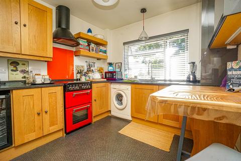 2 bedroom flat for sale, Pevensey Road, St. Leonards-On-Sea