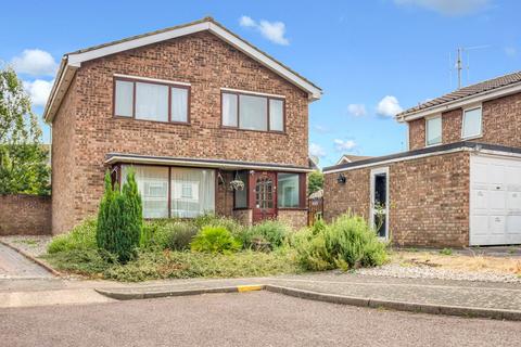 85 Raphael Drive, Shoeburyness, Southend-on-sea, SS3 9UP