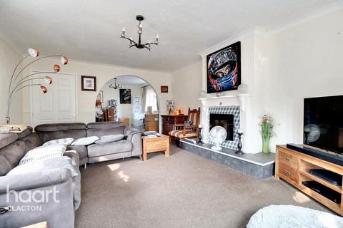 4 bedroom detached bungalow for sale, Point Clear Road, Clacton-On-Sea