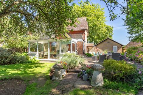 4 bedroom detached house for sale, Alverstone, Isle of Wight