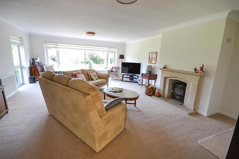 3 bedroom detached bungalow for sale, Southwell Road, Kirklington, Newark