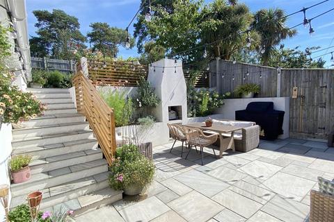 8 Woolsbridge Road, St Leonards, Ringwood, BH24 2LP