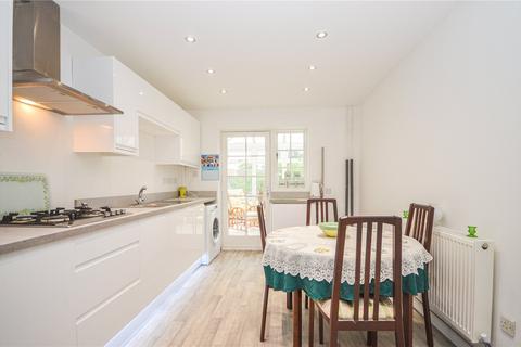 45 Alnwick, Toothill, Swindon, SN5 8JJ
