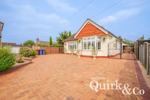 2 bedroom detached bungalow for sale, The Close, Grays, RM16