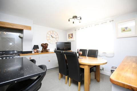 2 Walnut Drive, Mancetter, Atherstone, CV9 1NT