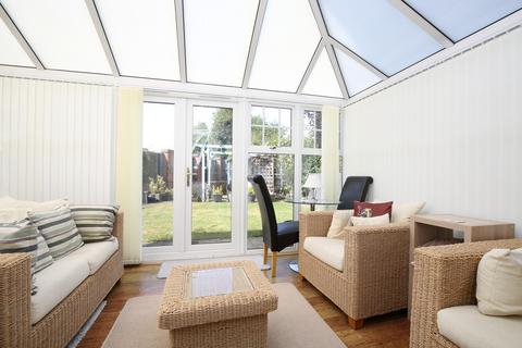 2 Walnut Drive, Mancetter, Atherstone, CV9 1NT