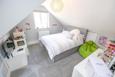 Denvion Rushmore Hill, Orpington, BR6 7NQ