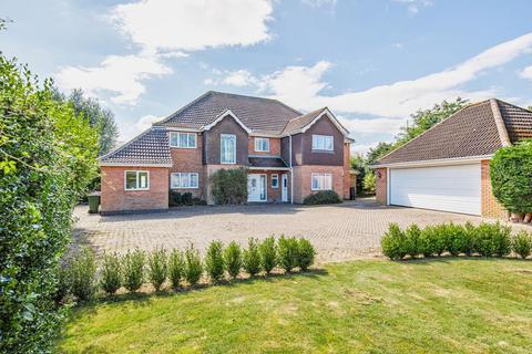 5 bedroom detached house for sale, Hoveton