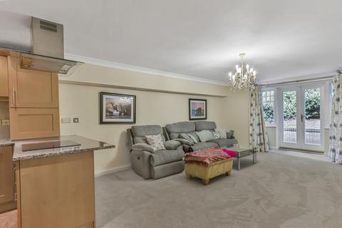 2 bedroom flat for sale, Merlewood Close, Bournemouth