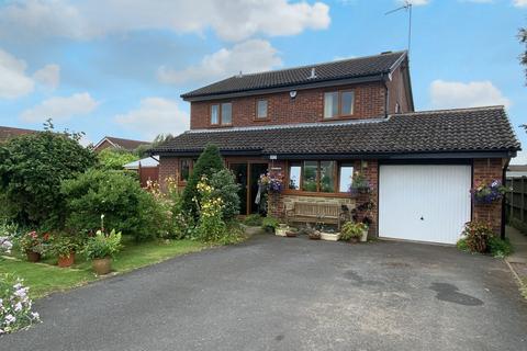 4 bedroom detached house for sale, Vicarage Road, Upper Tean