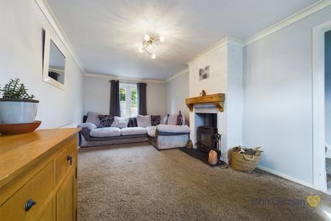 42 Lightfoot Road, Uttoxeter, ST14 7HB