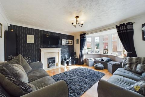 4 bedroom detached house for sale, Moncreiff Drive, Stretton