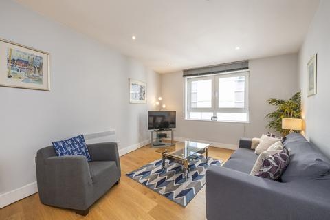 1 bedroom flat for sale, Pepys Street, London