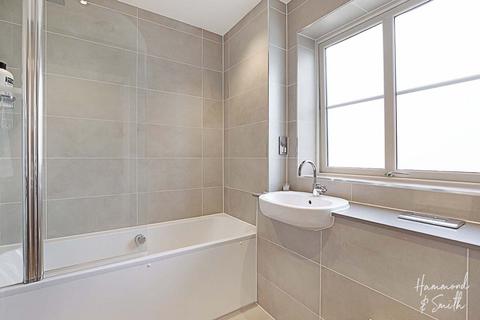 36 Buckingham Road, Epping, CM16 5AG