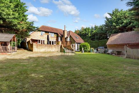 6 bedroom detached house for sale, Warmington Gardens, Downhead Park, Milton Keynes