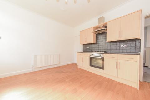 2 bedroom terraced house for sale, Woodland Crescent, Rothwell, Leeds