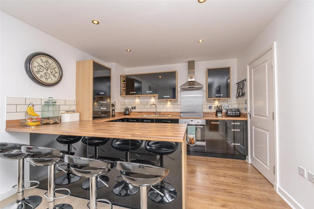 Lounge/Kitchen Alt