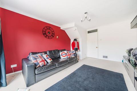 75 Aveling Close, Purley, CR8 4DX