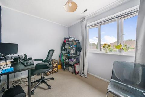 75 Aveling Close, Purley, CR8 4DX