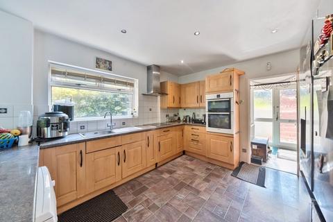 4 bedroom detached house for sale, Cordrey Gardens, Coulsdon