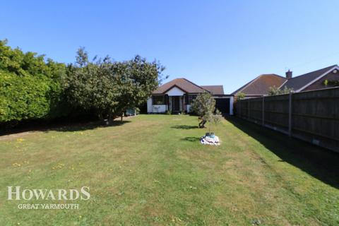 3 bedroom detached bungalow for sale, Bush Road, Winterton-On-Sea