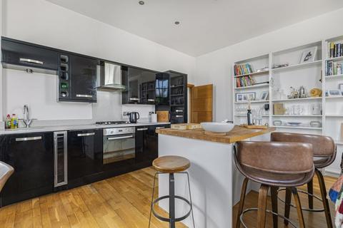 10b Vicarage Road, Bexley, DA5 2AL