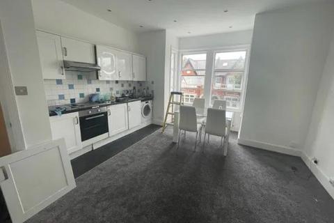 3 bedroom flat to rent, Greenhill Road, Harlesden, NW10