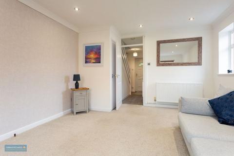 2 bedroom end of terrace house for sale, Waverney Close, Taunton