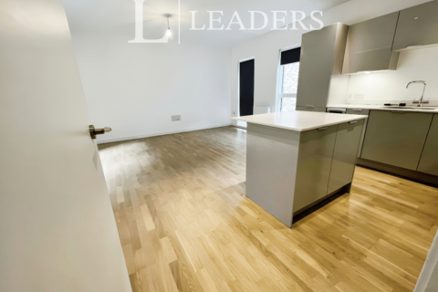 3 bedroom apartment to rent, Lockgate Mews, Manchester, M4