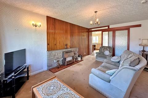 3 bedroom detached bungalow for sale, Alvaston Close, Bloxwich