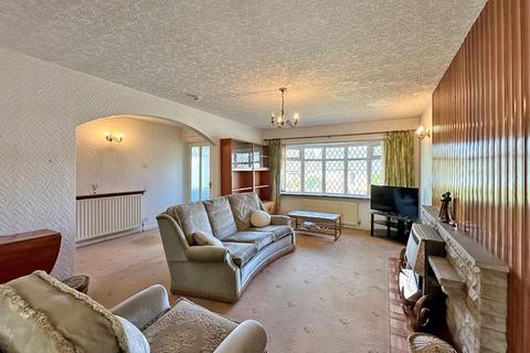 3 bedroom detached bungalow for sale, Alvaston Close, Bloxwich