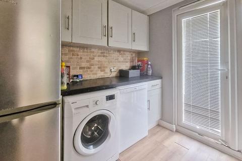 35 Broad Lane North, Willenhall, WV12 5UH