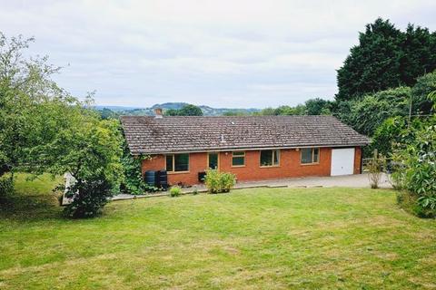 3 bedroom detached bungalow for sale, Hereford HR2