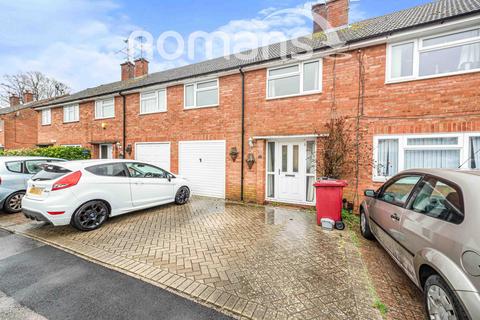 3 bedroom terraced house to rent, Kentwood Close