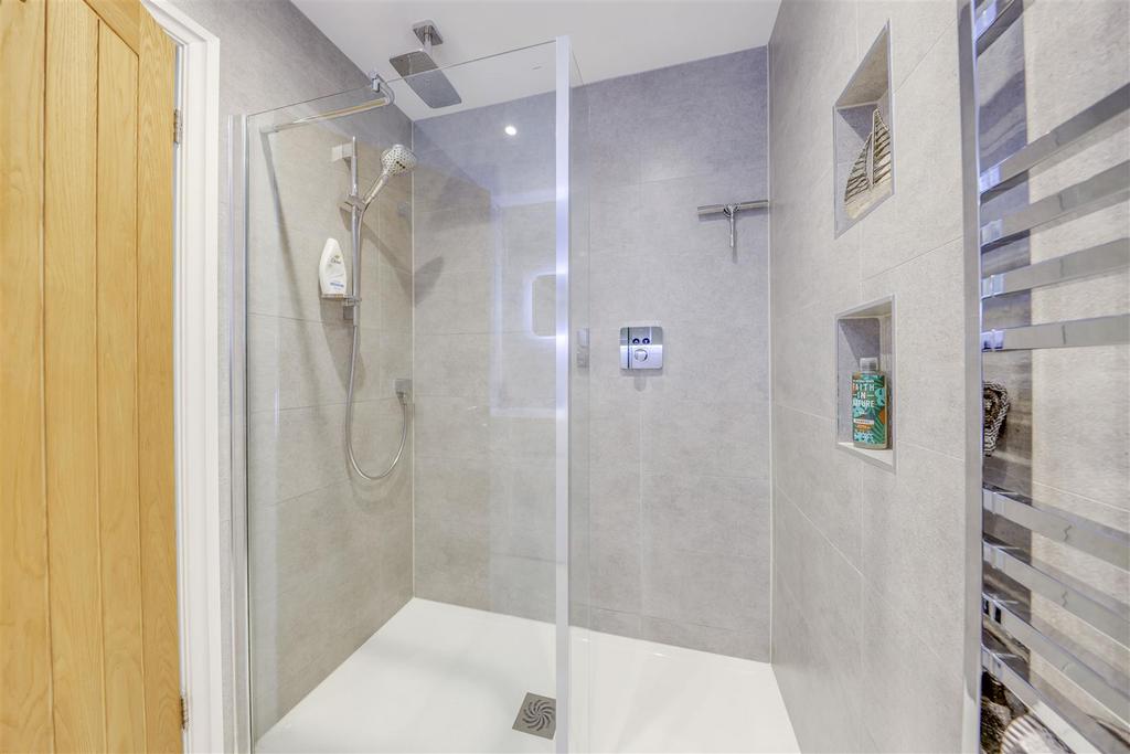 En Suite Alt