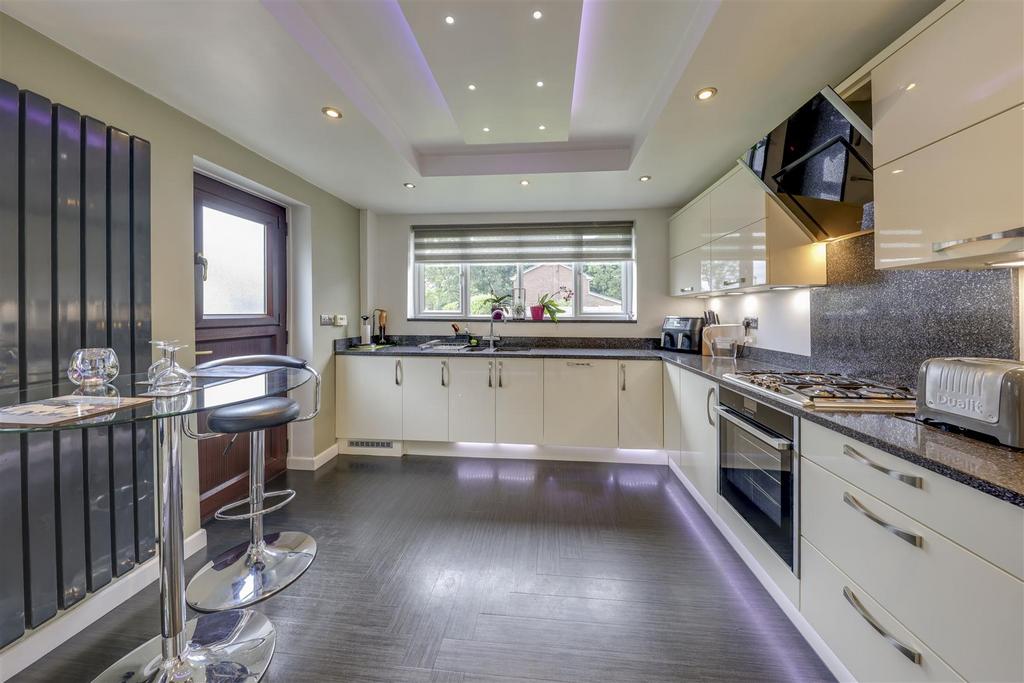 Breakfast Kitchen Alt