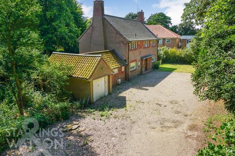 4 bedroom detached house for sale, Surrogate Street, Attleborough